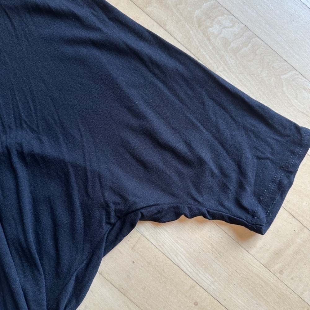 ENTI Black top, small.  CB2107 - Picture 3 of 6